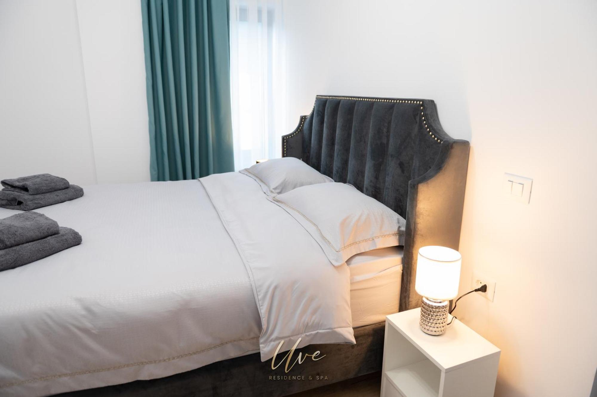 Uve Residence & Spa Piatra Neamţ Buitenkant foto