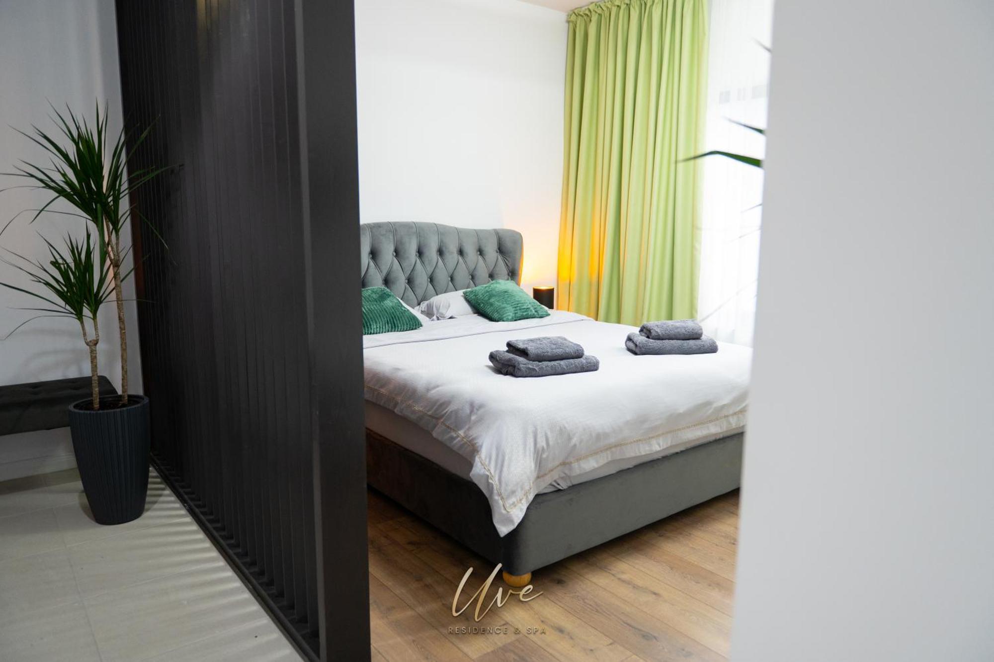 Uve Residence & Spa Piatra Neamţ Buitenkant foto