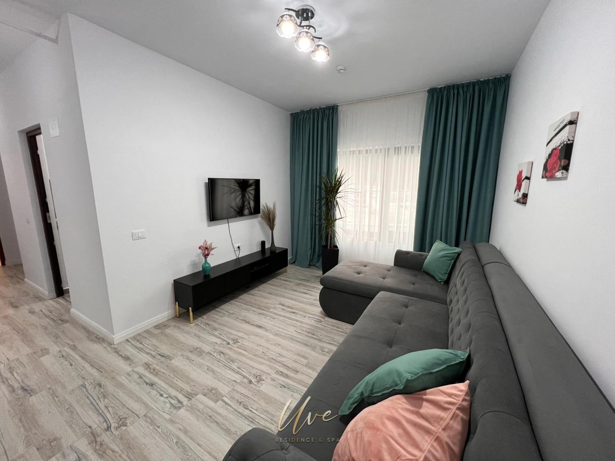 Uve Residence & Spa Piatra Neamţ Buitenkant foto