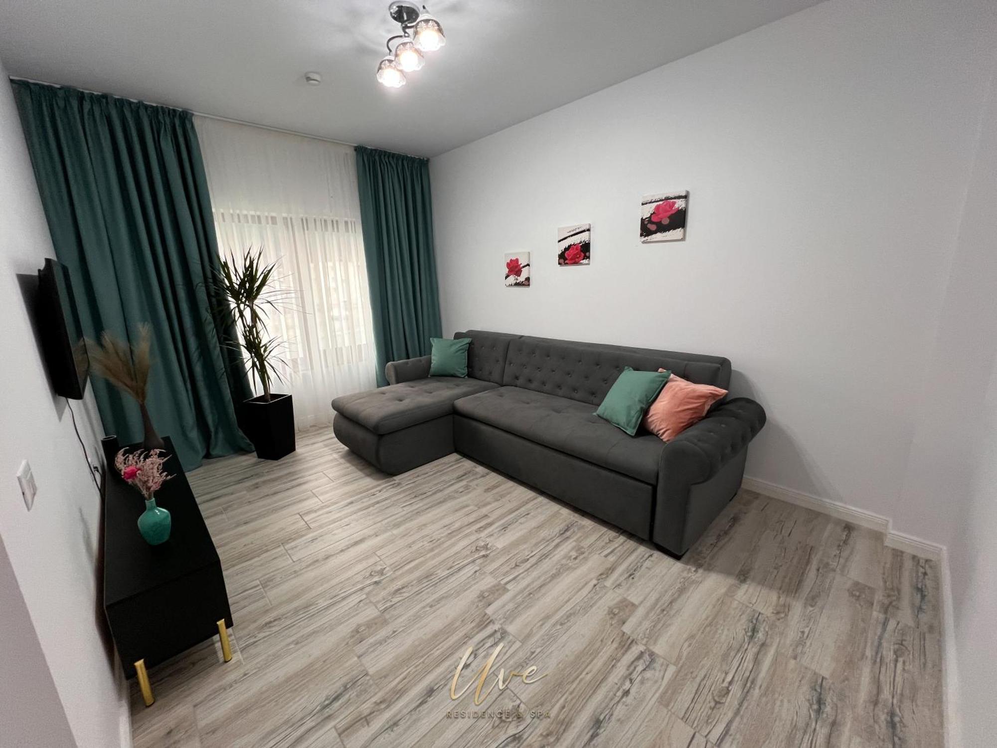 Uve Residence & Spa Piatra Neamţ Buitenkant foto