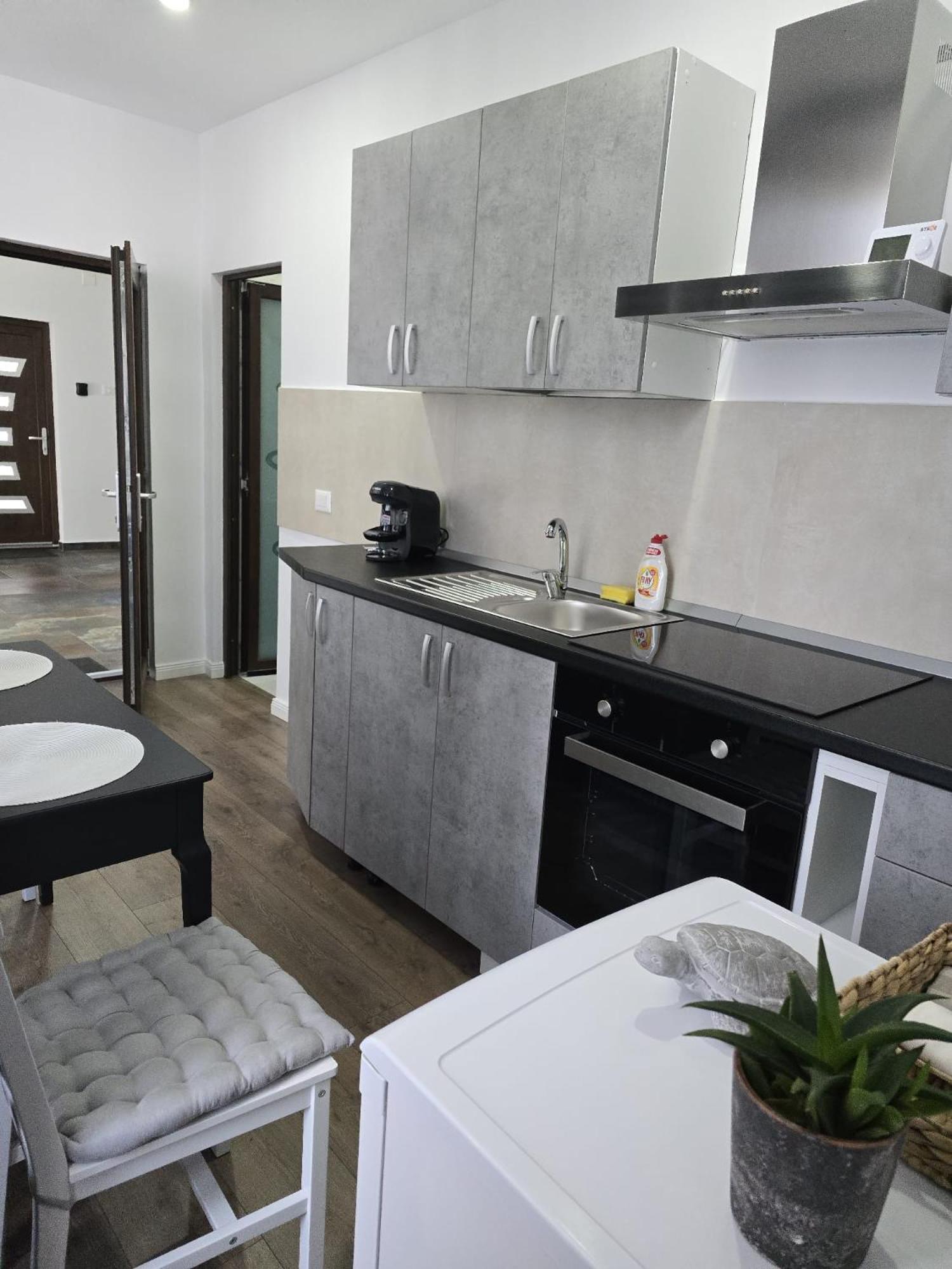 Uve Residence & Spa Piatra Neamţ Buitenkant foto